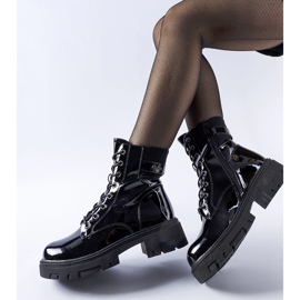 Svart patent, lätt isolerade Cunha stövlar 1