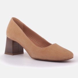 Marco Shoes Mocka pumpar beige 1