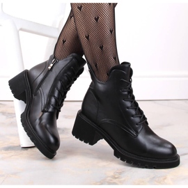 Svarta isolerade stövlar med snörning och dragkedja från Filippo DBT4858 1