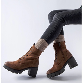 Romilda högklackade stövlar i brun mocka svart 1