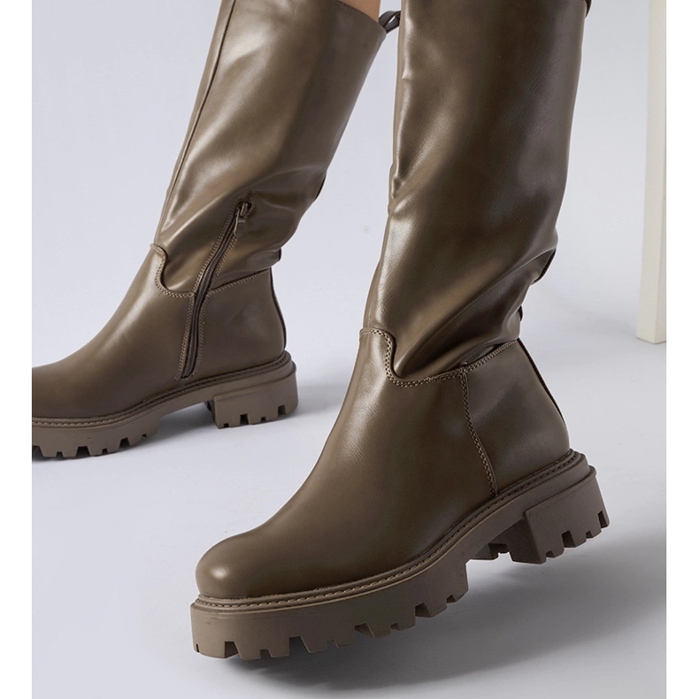 Bruna isolerade platta stövlar från Meana 1