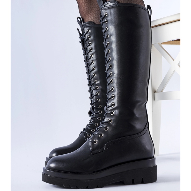 Svarta långisolerade Padernelo-arbetare 2