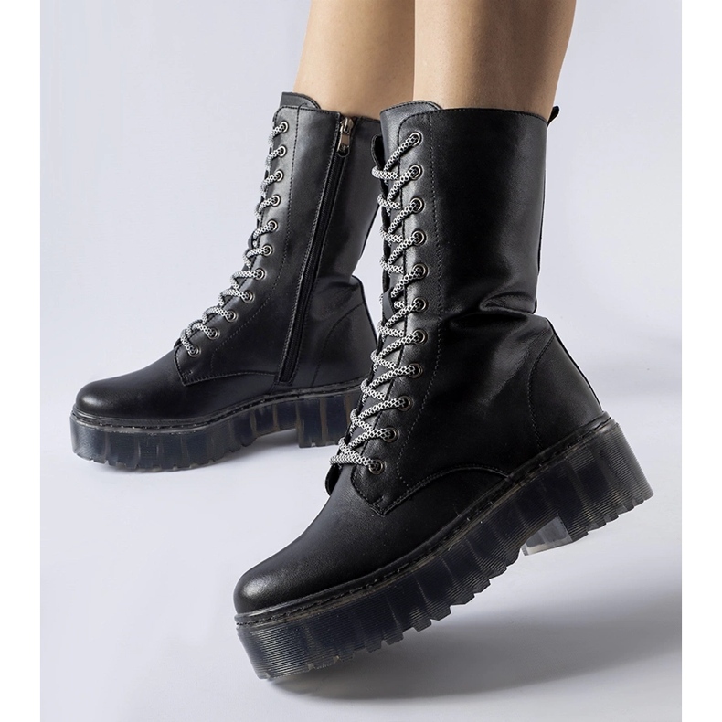 Svarta patenterade Middletown-isolerade stövlar 1