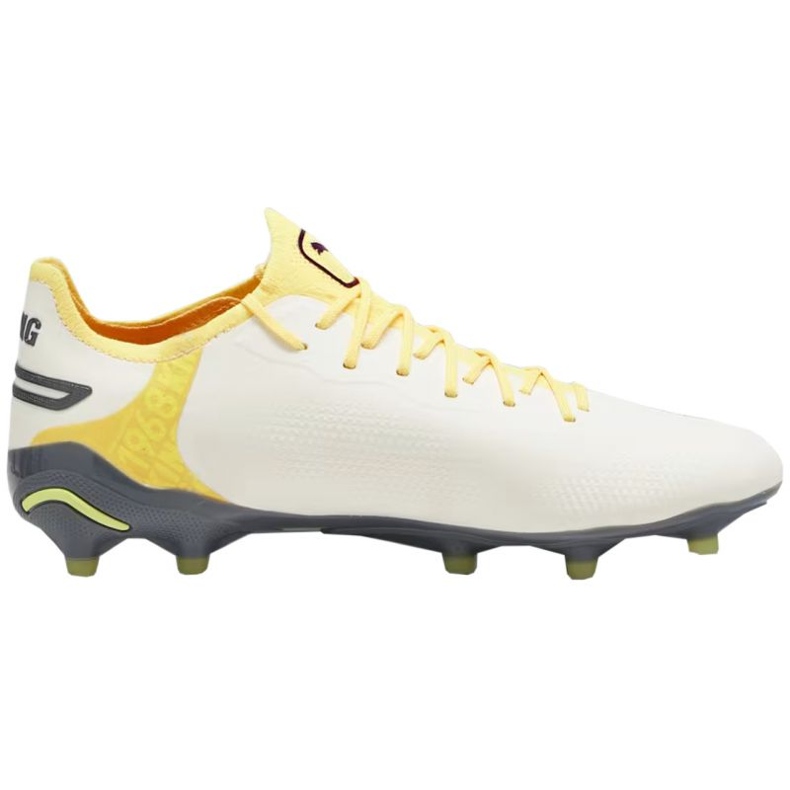 Puma King Ultimate FG/AG M 107563 05 fotbollsskor gul 1