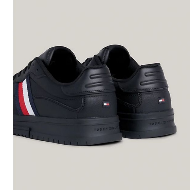 Tommy Hilfiger Supercup Leather Stripes M-skor FM0FM048240GQ svart 1