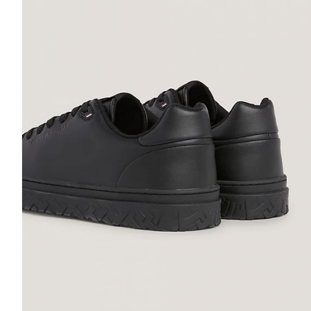 Tommy Hilfiger Court Tjock Cupsole Läder M-skor FM0FM048300GQ svart 1