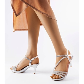 Silver sandaler med cubic zirconias från Cittareale 1