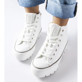 Vita isolerade sneakers Big Star MM274037 1