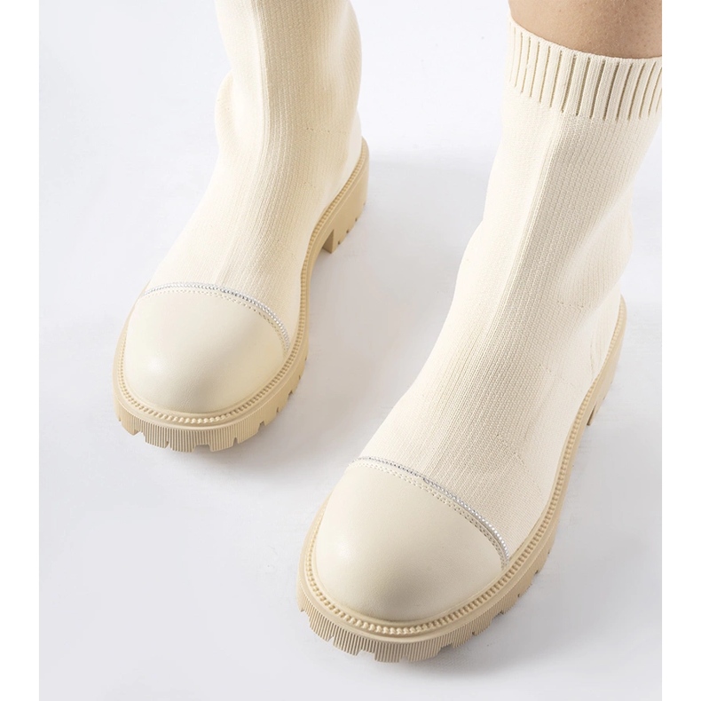 Beige sockankelboots med strass från Vail 1