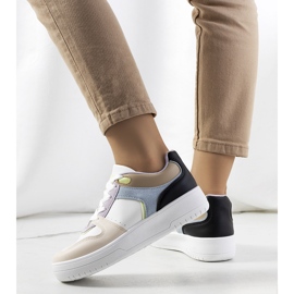 Vita och lila sneakers för kvinnor Lins beige purpur 1