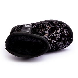 Flickors snöstövlar isolerade med svarta paljetter 2