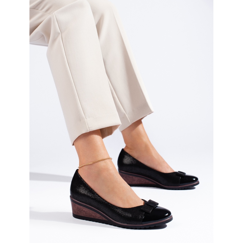 W. Potocki Svarta dampumps från Potocki med låg kil 1