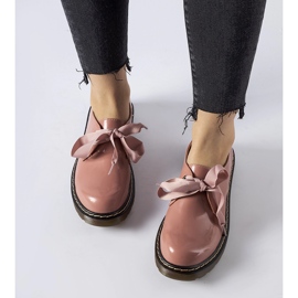 Rosa skor med dekorativ rosett från Rodriguez 1