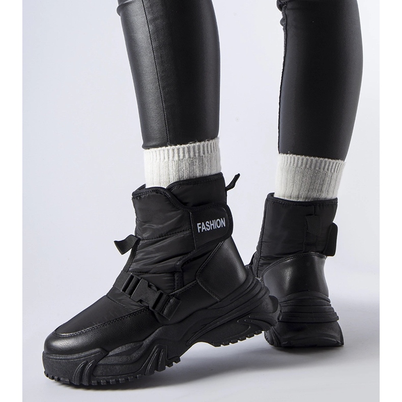 Svarta Mernicco-isolerade snöstövlar med kardborreband 1