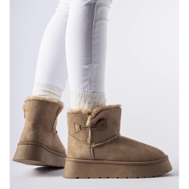 Bruna isolerade snöstövlar med Ronco-knapp 1