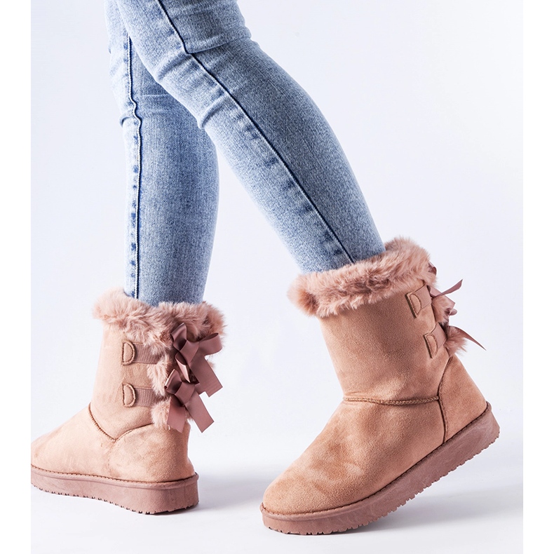 Rosa isolerade snöstövlar med rosetter från Borbera 1