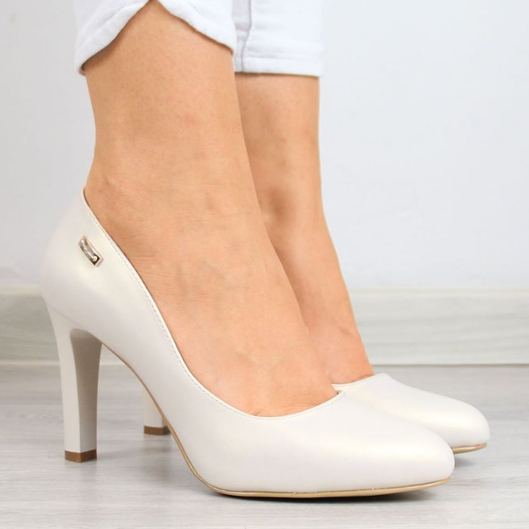 Sergio Leone W SK3AA beige stilettpumps 2