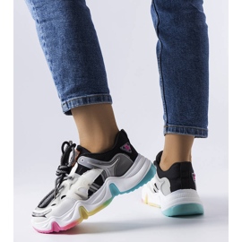 Svarta sneakers i blandade material från Grondin 1