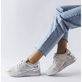 Goodin Jazzar genombrutna läderskor i silver 1