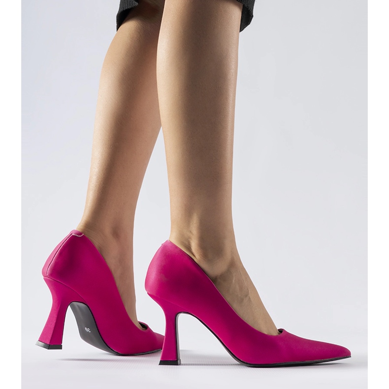 Pink Tore pumps med asymmetrisk häl rosa 1