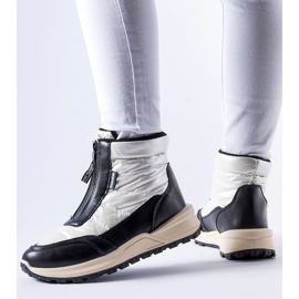 Vita isolerade snökängor med Ritter-dragkedja 1