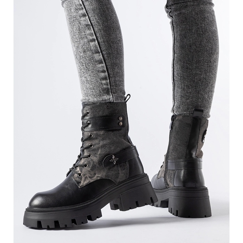 Svarta isolerade stövlar med Norwalk-skydd 1