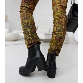 Svarta lågklackade ankelboots från Layman 1