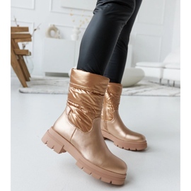 Metalliskt isolerade ankelboots med Malvaro-quiltning beige 2