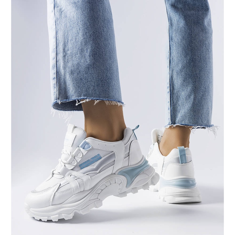 Blå sneakers med neon Opal-inlägg 1