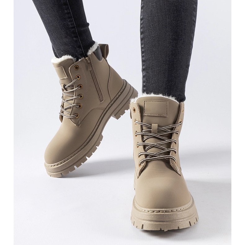 Beige isolerade arbetarstövlar från Stevens 1