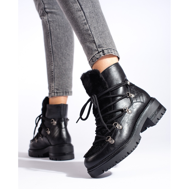 W. Potocki Svarta snöstövlar för kvinnor med päls från Potocki 2