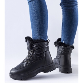 Svarta isolerade snökängor med Dwayn-plattform 1