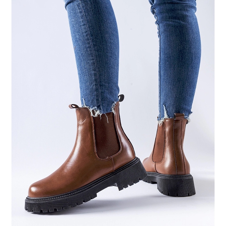 Bruna isolerade klassiska Edgar slip-on ankelboots 1