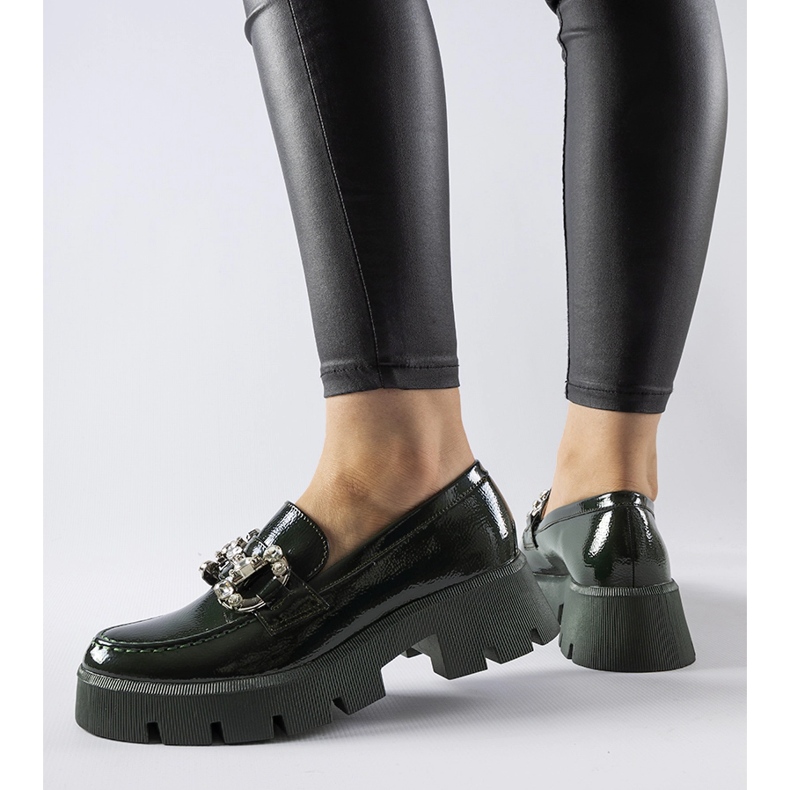 Gröna patent loafers med Cezet strass 1