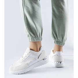 Vita sneakers gjorda av Gallo kombinerade material 1