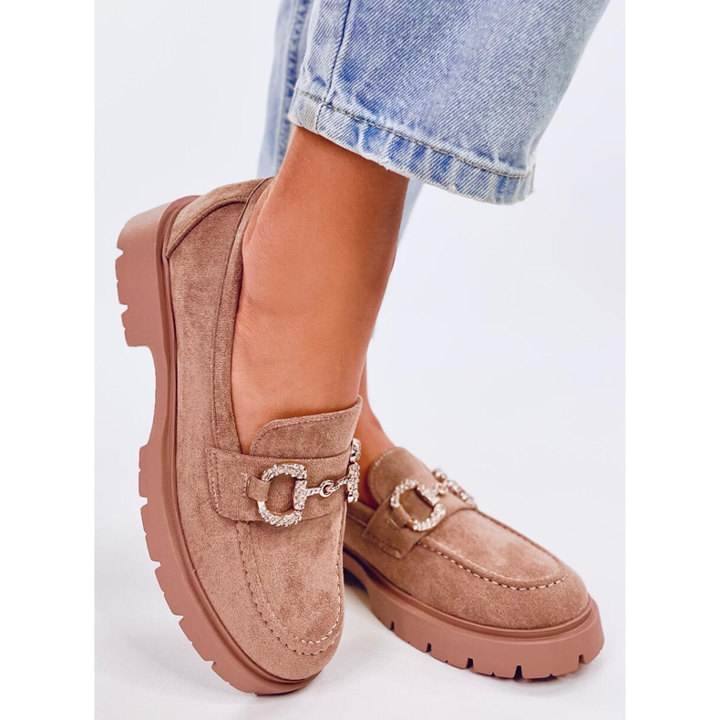 Karins Khaki mockasin med spänne i mocka beige 2