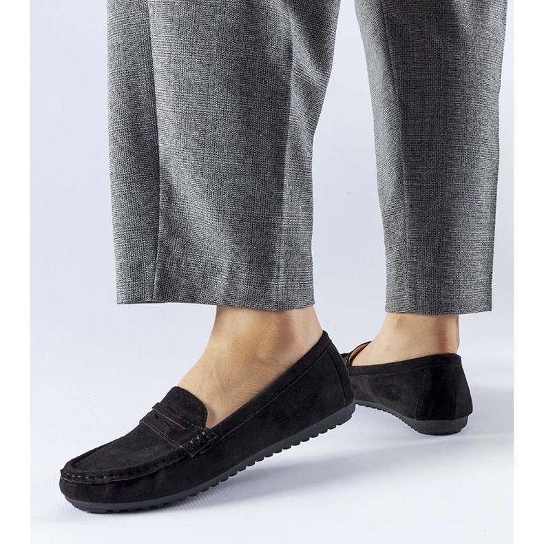 Svarta mockasiner av Cellarengo eko-mocka 2