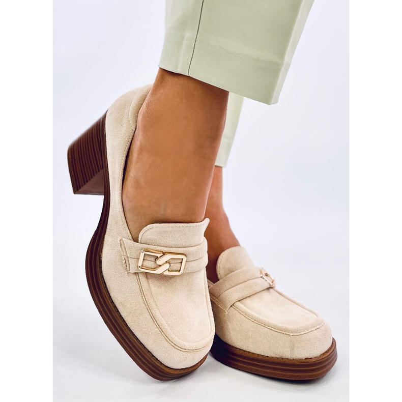 Corinai Beige högklackade loafers 2