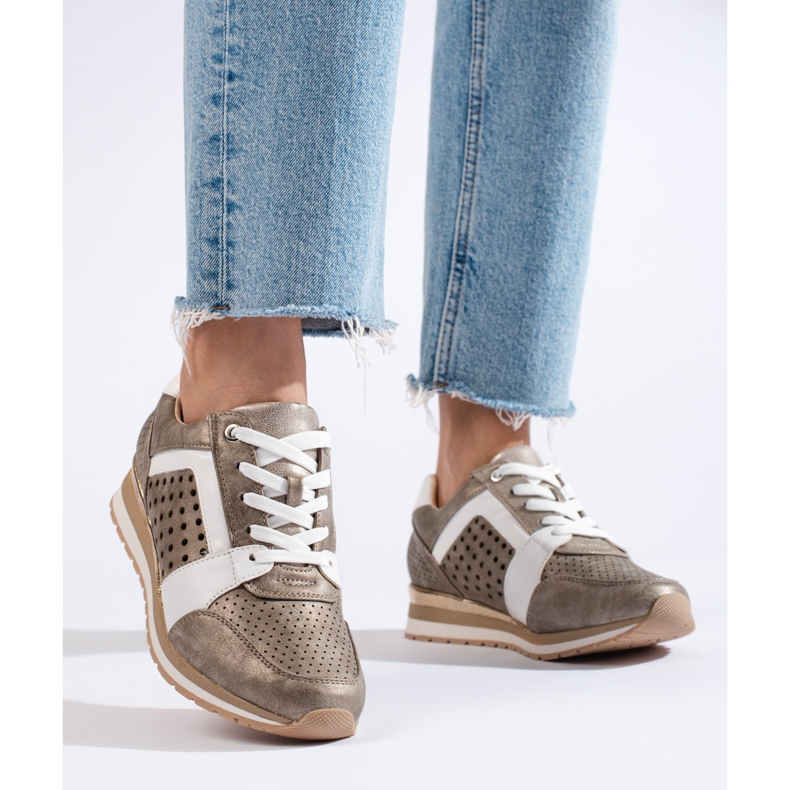 Daszyński guld genombrutna sneakers för kvinnor gyllene 1