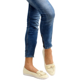 Pastellfärgade loafers med gula fransar 1