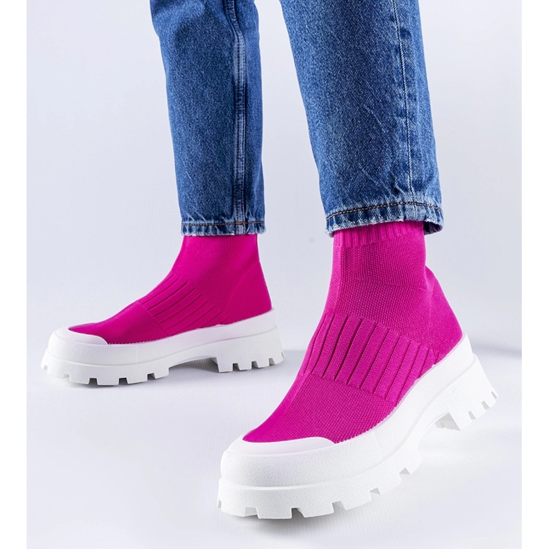 Rosa sneakers med en flexibel ovandel Varden 1