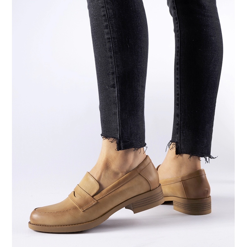 Beige eleganta Beaufort loafers 1