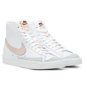 Nike Blazer Mid '77 W CZ1055-118 skor vit 1