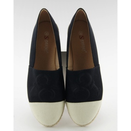 Esapdryle med präglade svarta T267-bokstäver brun 2