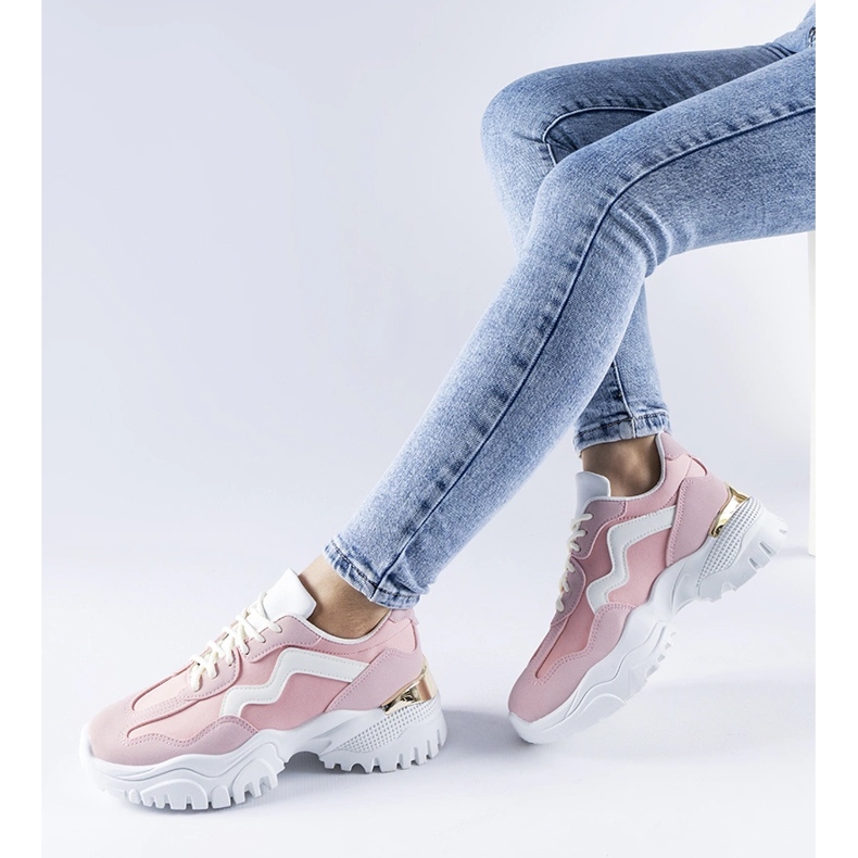 Rosa sneakers med en massiv Gironic-sula 1