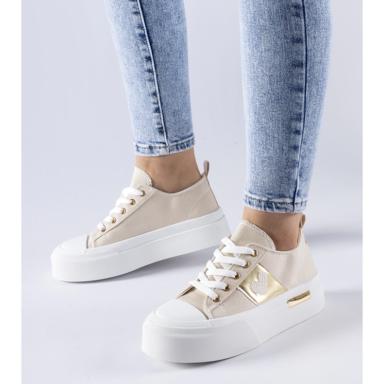 Lawton plattformssneakers i beige och guld 1