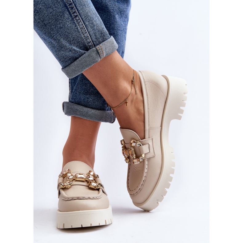 Lädermockasiner för kvinnor med dekoration CheBello 4369 Beige 1