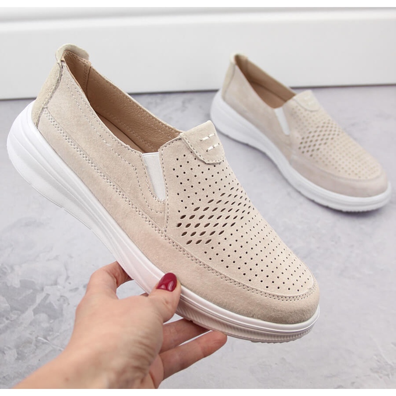 Genombrutna sportskor för kvinnor i läder T.Sokolski 278 grå 1