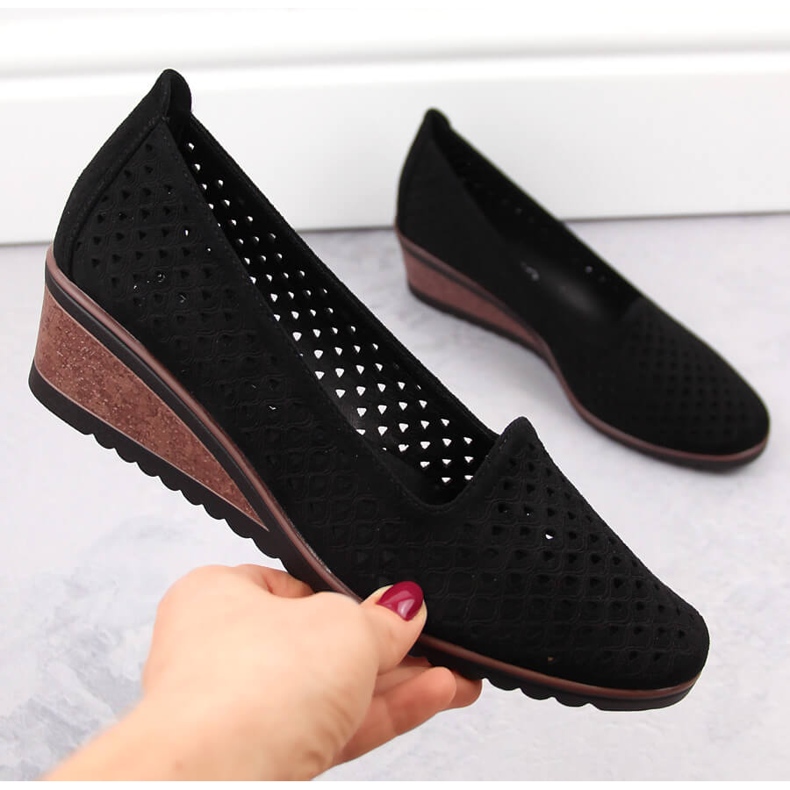 Genombrutna mockaskor för kvinnor, svarta Potocki SZ12306 1