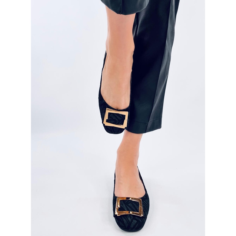 Ells svarta balettkläder med spänne 1